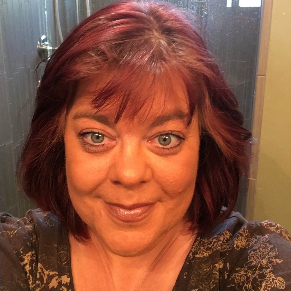 Meet your Posher, Nanci